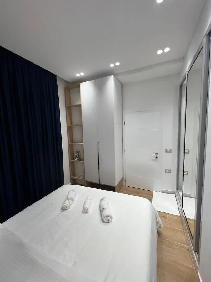 Apartament In Blloku In Front Of Taiwan 地拉那 公寓