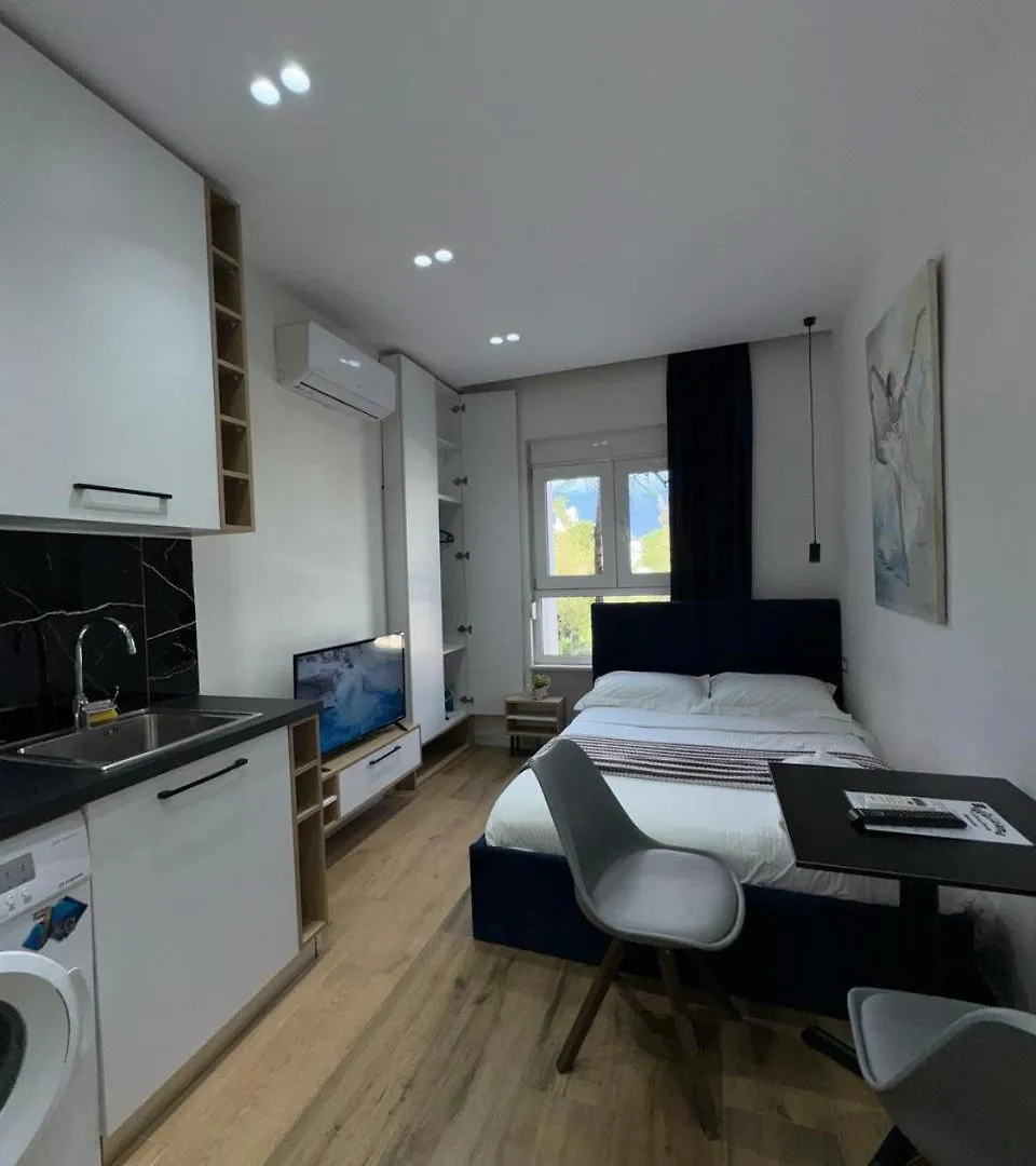 Apartament In Blloku In Front Of Taiwan 地拉那 阿尔巴尼亚